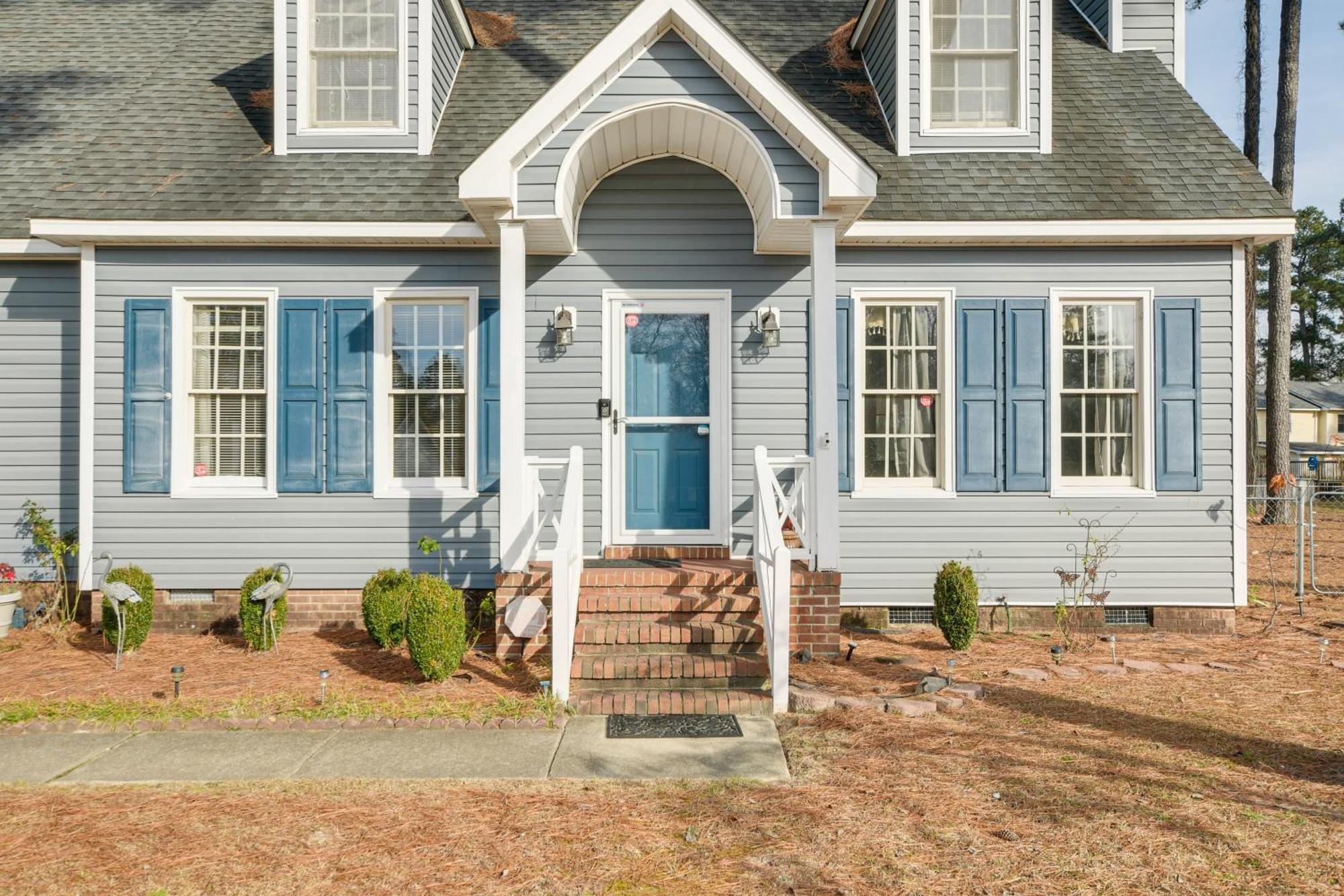Lovely Fayetteville Home Deck And Fireplace! Exterior photo
